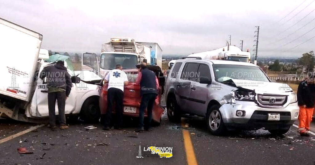 Cinco muertos, en choque sobre la autopista México -Tuxpan