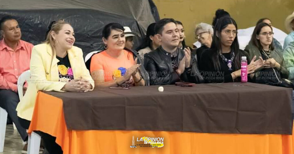 Participan alumnos en las actividades de Día de Muertos