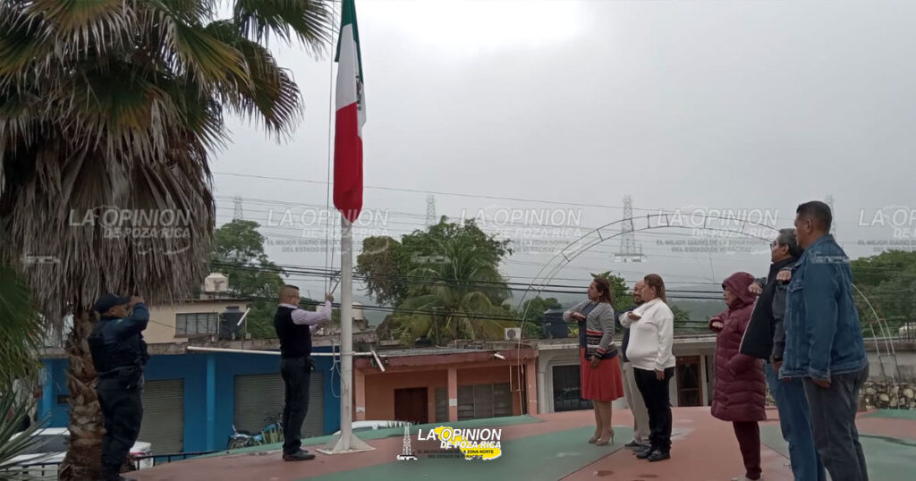 Conmemoran 60 años de Cerro Azul como municipio libre