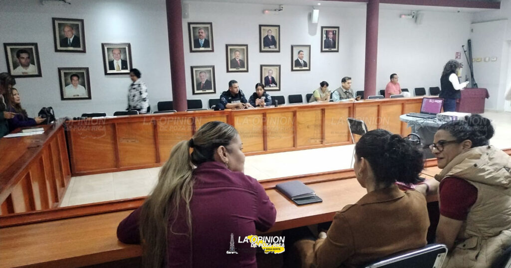 Capacitan a servidores públicos en materia de Violencia de Género
