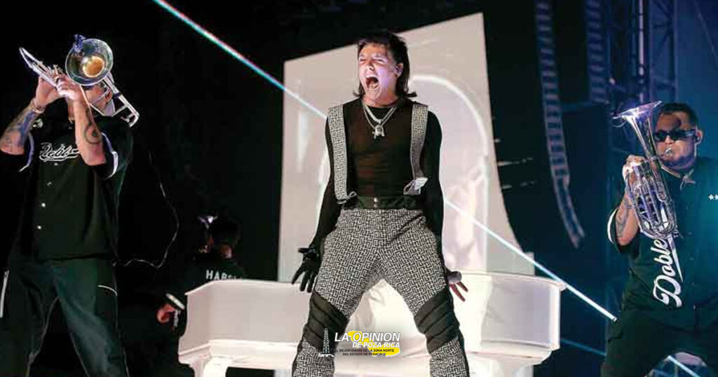 Peso Pluma; el ‘Rey bélico’ abarrota el Foro Sol