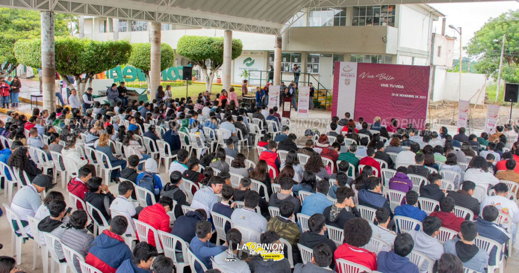 Unen esfuerzos, apoyo y orientación por los jóvenes pozarricenses