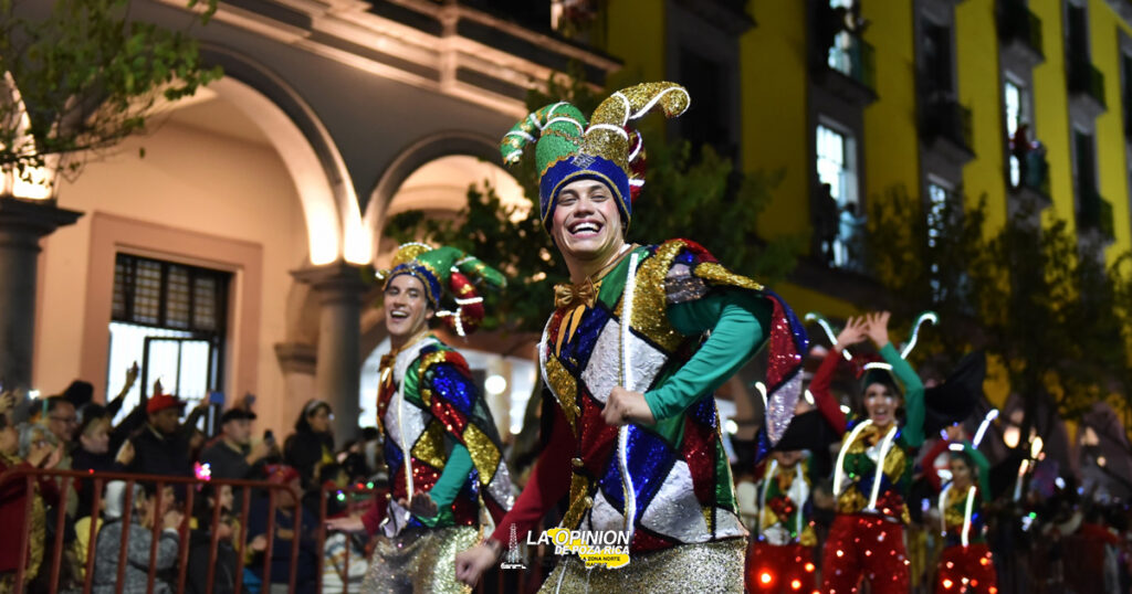 Exitosa caravana navideña en Xalapa