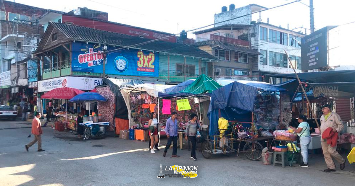 Comerciantes toman de nuevo la zona centro