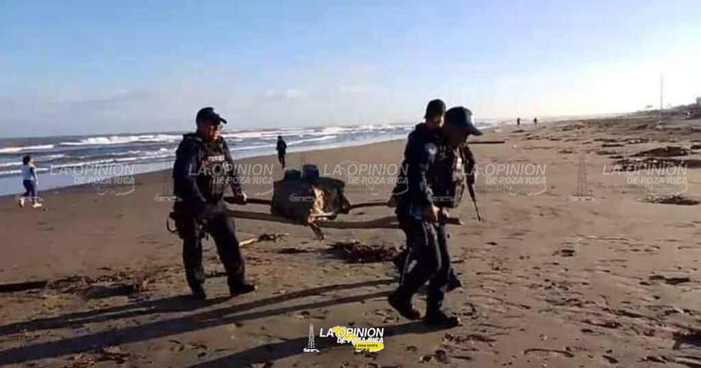 Recalan paquetes de droga en playa de Coatzacoalcos