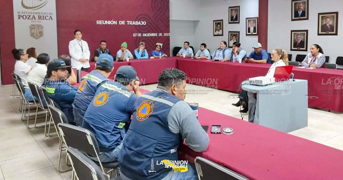 Capacitan a servidores públicos en temas de Salud Mental