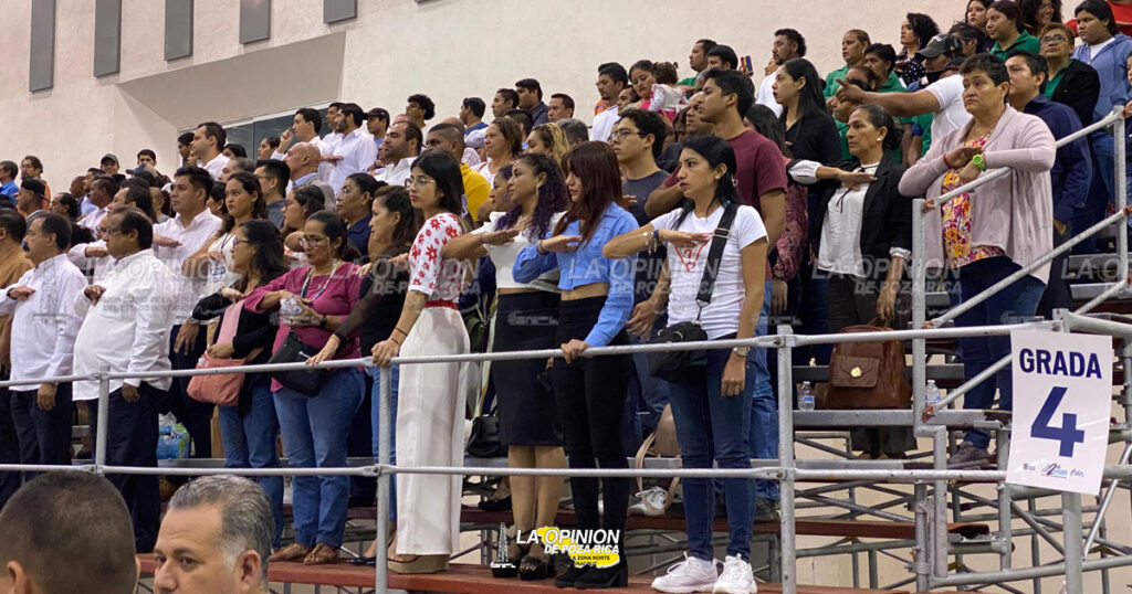 Juan Manuel de Unánue juntó a la plana mayor del FAM en su 2do informe