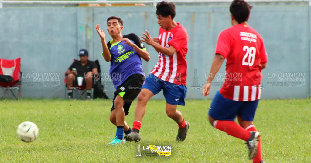 27 DE SEPTIEMBRE ETP KIDS, Bicampeón del Torneo de Futbol de los Barrios en su categoría Sub 17.