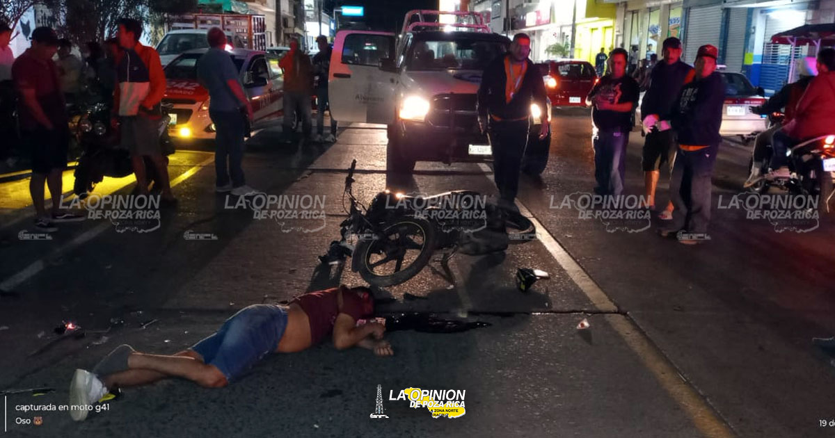 Camioneta se da la fuga tras atropellar y dar muerte a motociclista en Alvarado