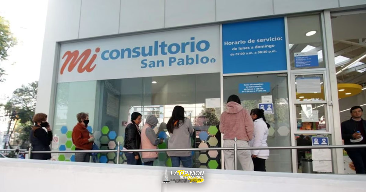 Clientes agotan existencias de vacunas Pfizer en las farmacias San Pablo; este jueves se recibirán 16 mil dosis adicionales.