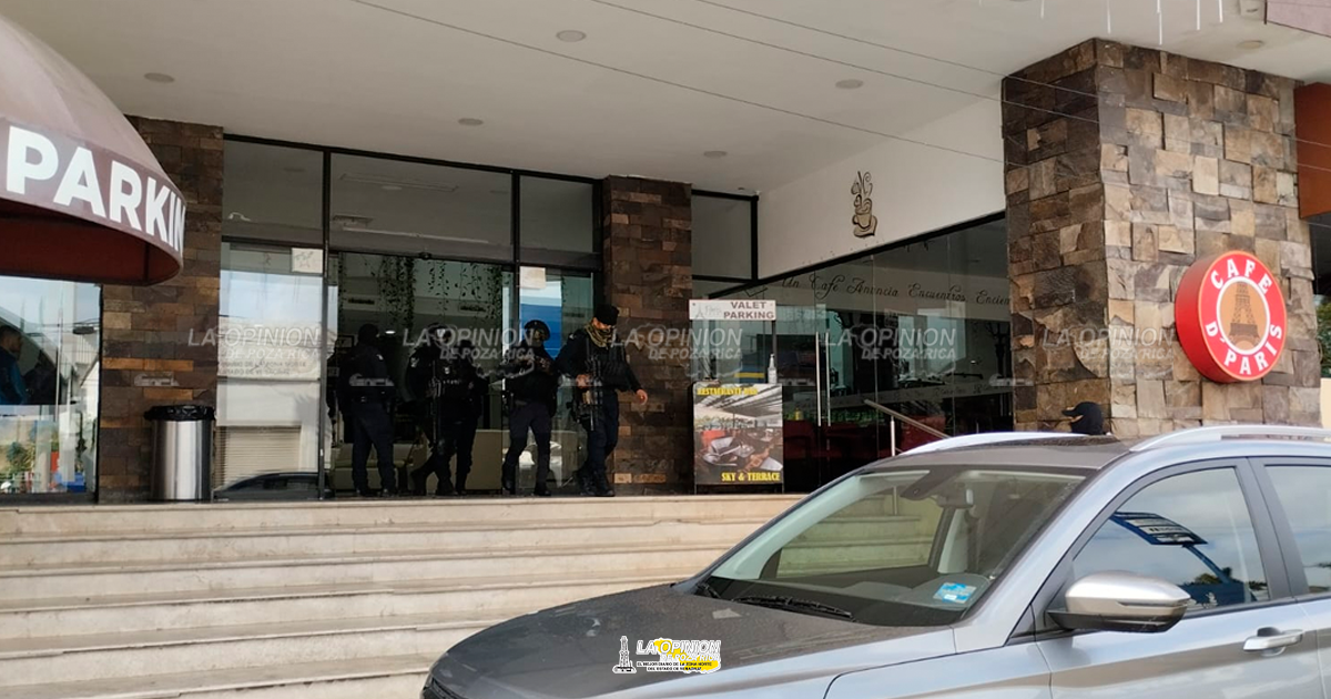 Supuesta bomba moviliza Policías