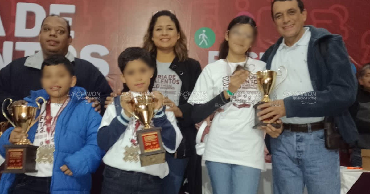 Destaca alumna en Feria de Talentos