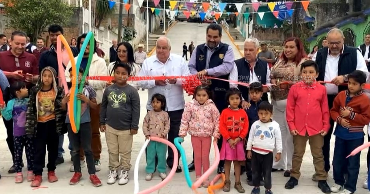'El Pulpo' Remes les pavimentó la calle Aventurera