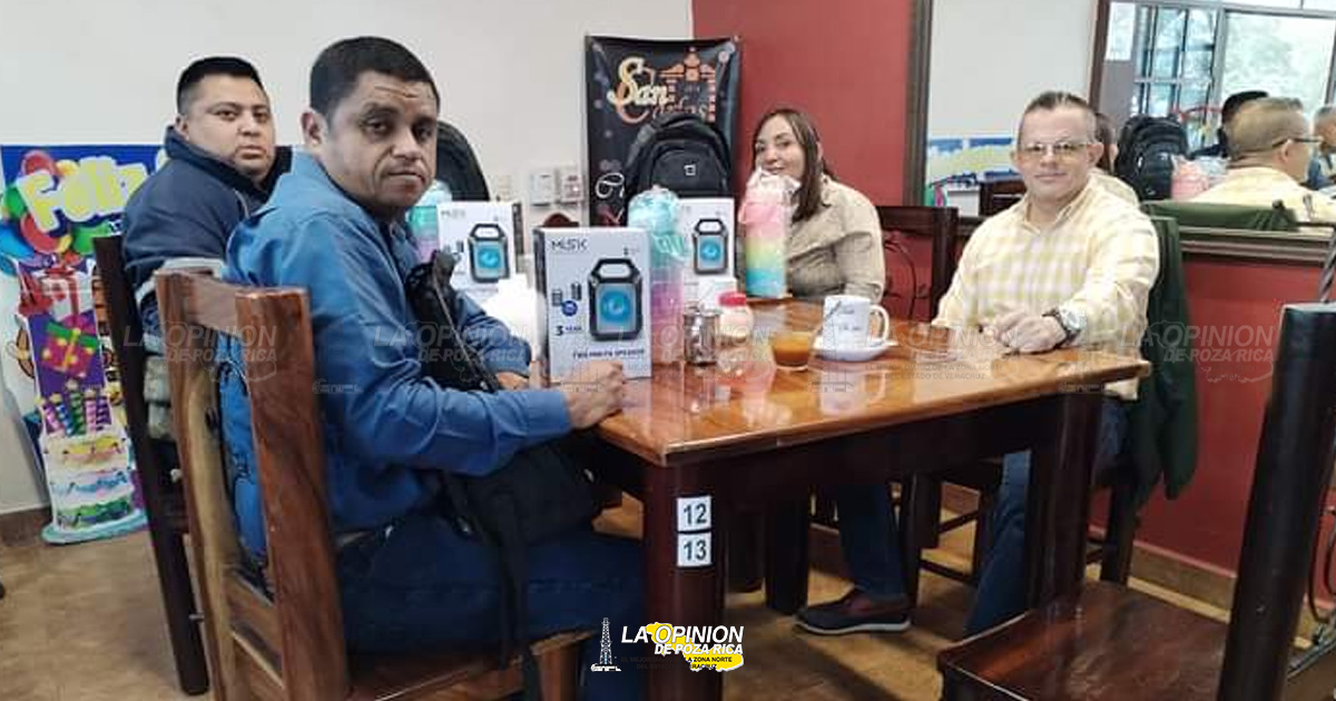 Reconocen labor de los periodistas