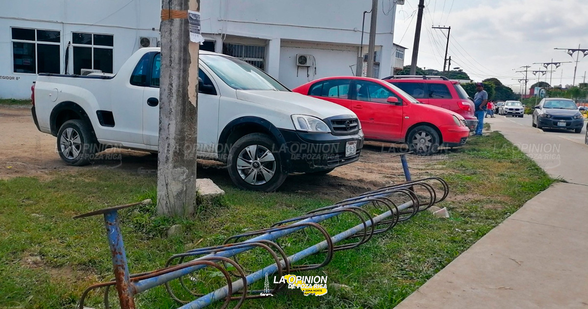 “Bici-estacionamientos” convertidos en fierro viejo