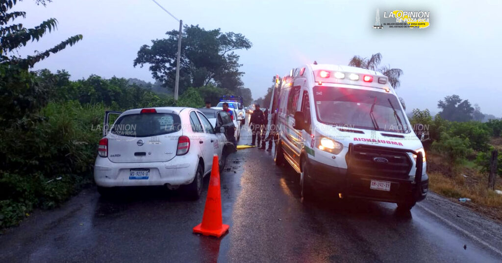 Papantecos sufren aparatoso accidente