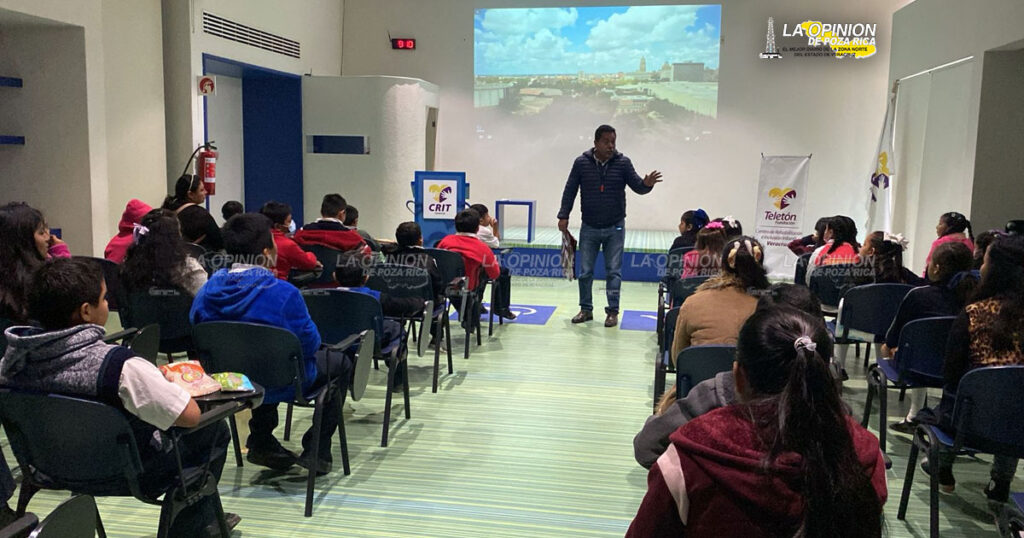 Niños de la primaria Sor Juana Inés de la Cruz visitan el CRIT