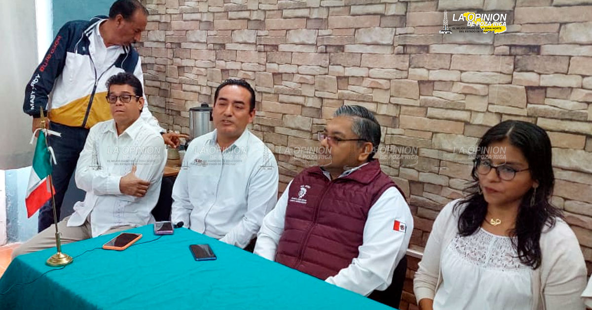 Egresados de Enfermería del CBTIS 124 de Veracruz migran por trabajo a Canadá y Alemania