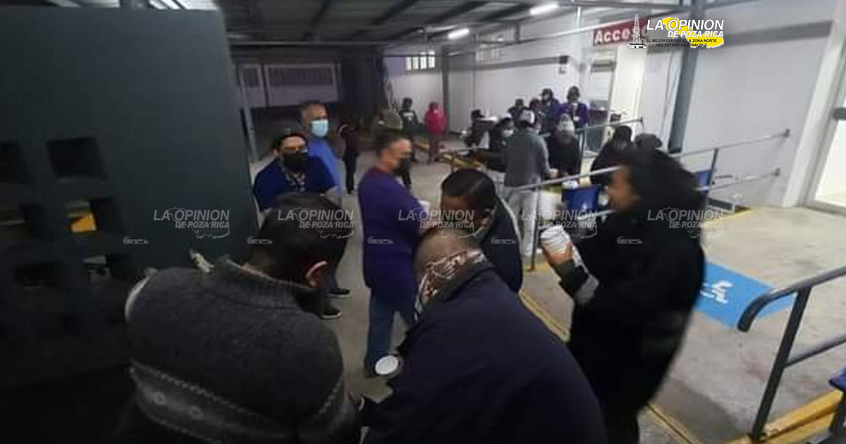 Mitigan el frío a personas vulnerables de Cerro Azul