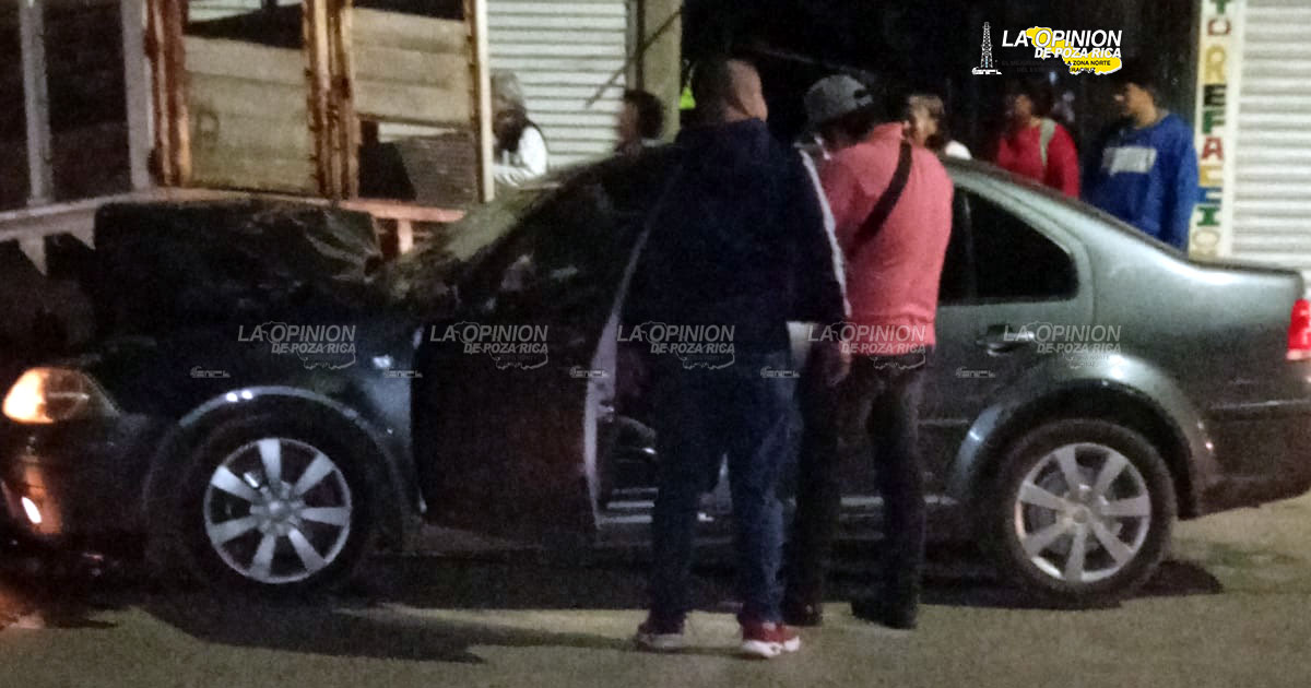 Solo daño materiales deja aparatoso choque