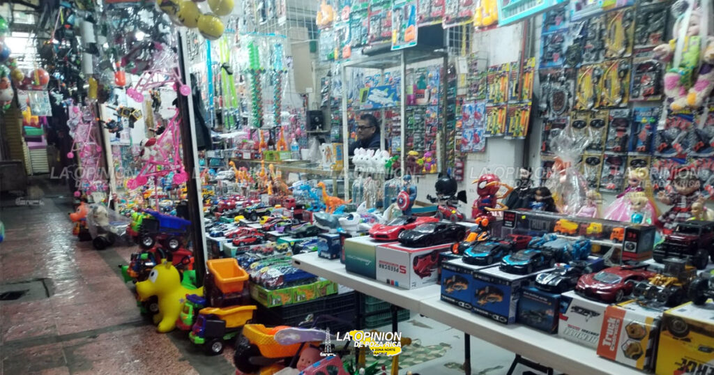 Locatarios del mercado Poza Rica esperan a los Reyes Magos