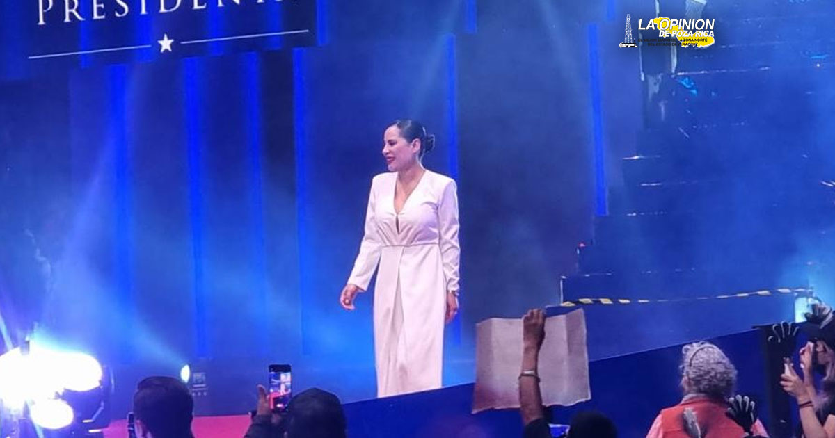 Entre fuegos artificiales y el título de "presidenta", Sandra Cuevas introduce su nueva plataforma política