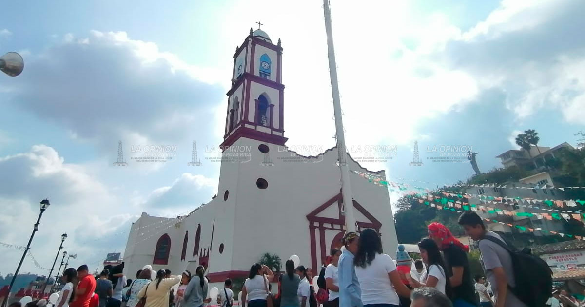 Retiran campana de Santa Teresita