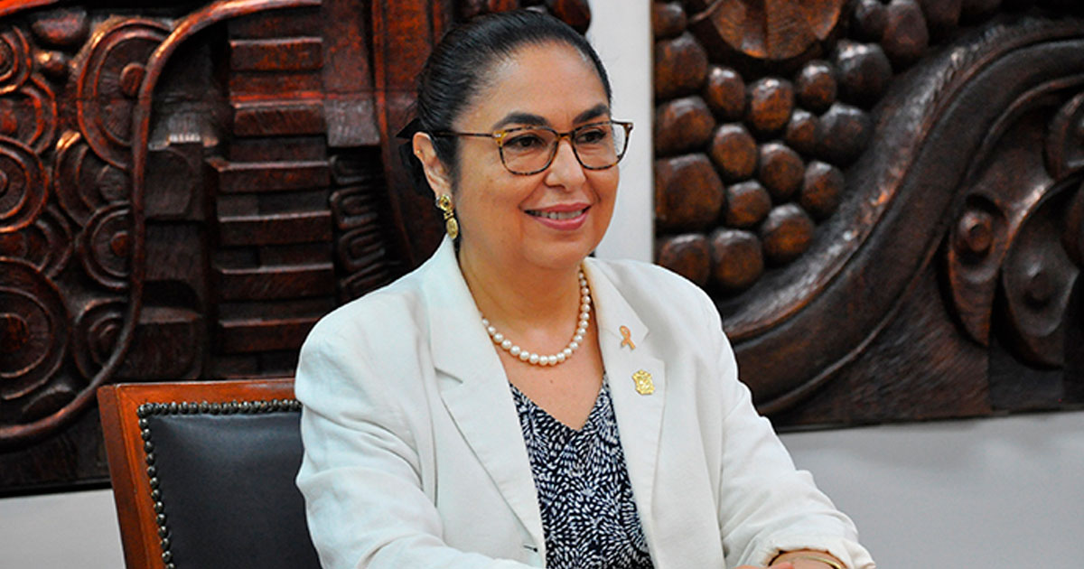 ¿CANDIDATA AL SENADO?