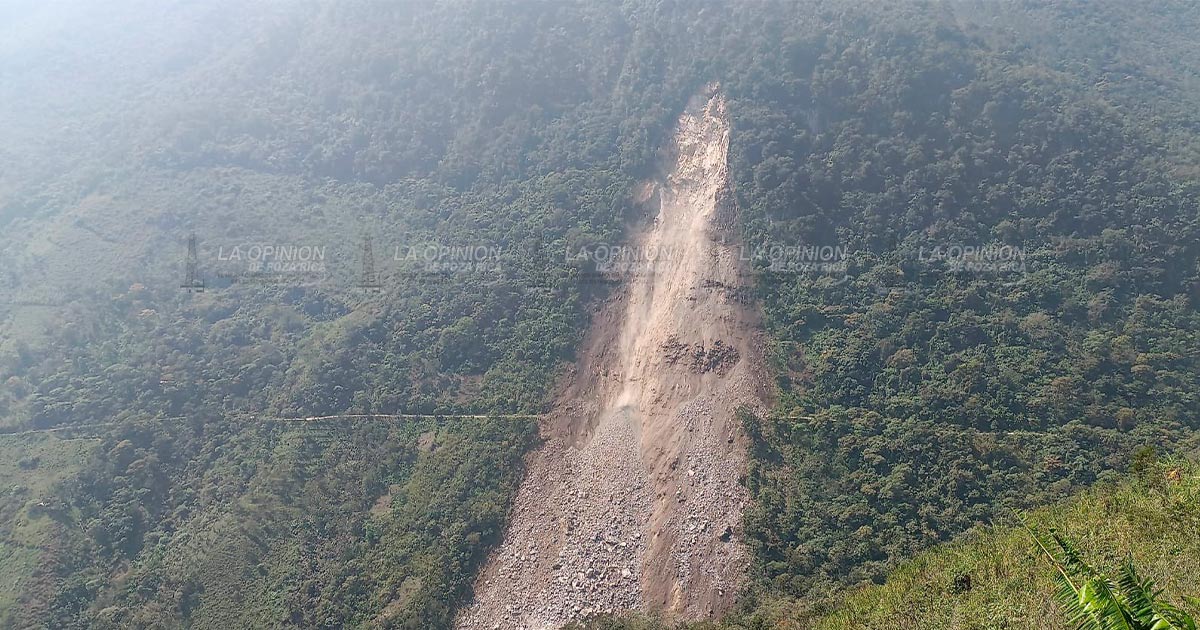 Deslave en Mixtla de Altamirano deja incomunicadas a seis comunidades