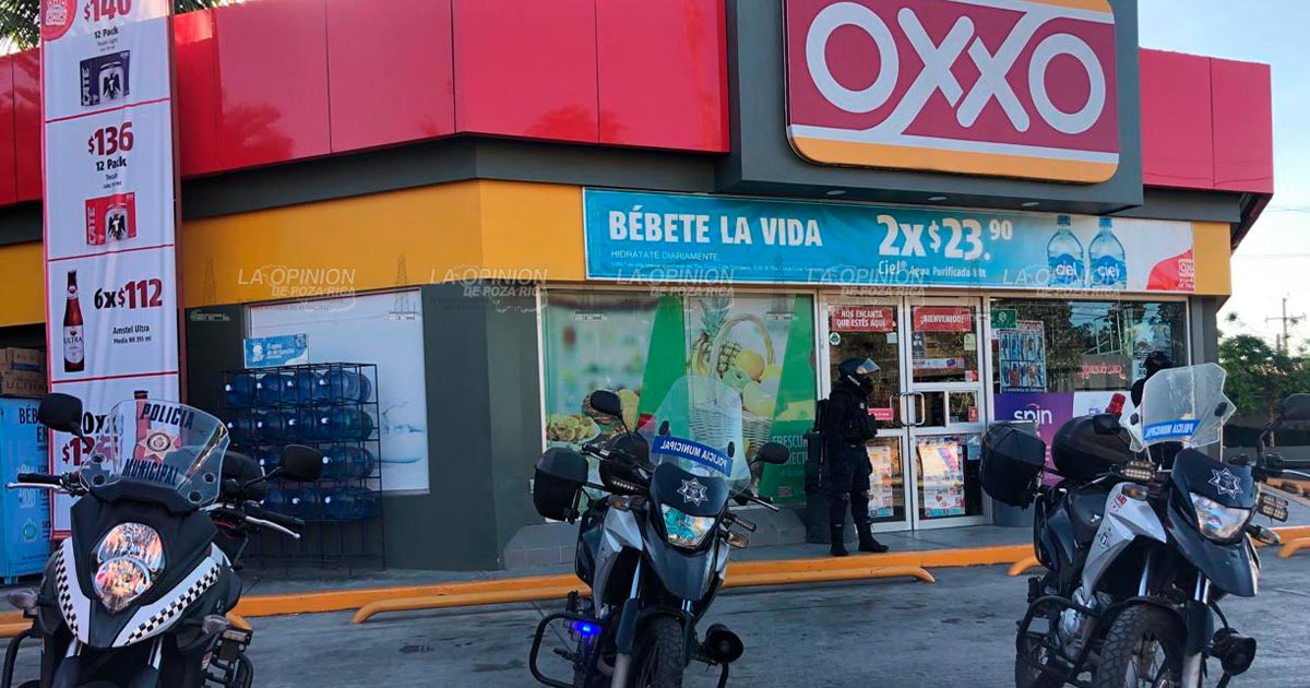 Asaltan OXXO en la Chapultepec