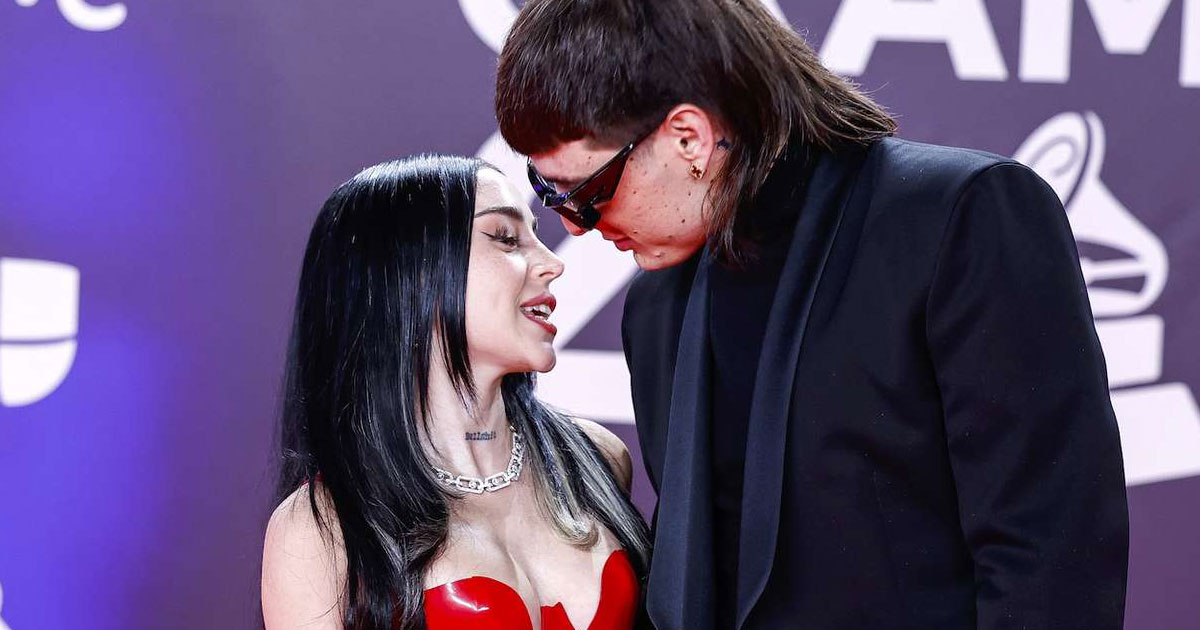 Peso Pluma borra las fotos con Nicki Nicole y edita publicaciones con ella