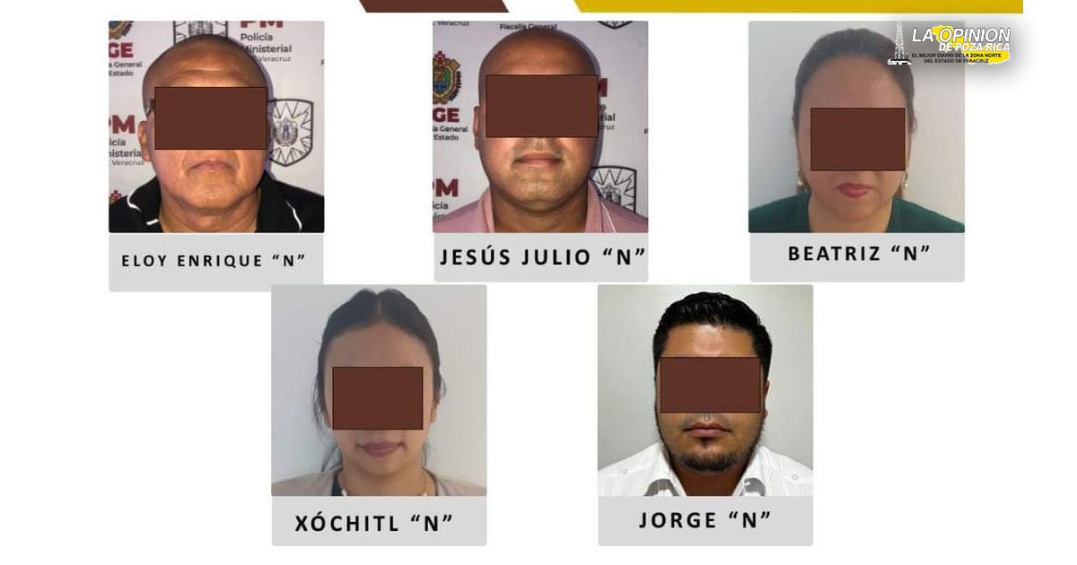 Detienen a cinco funcionarios