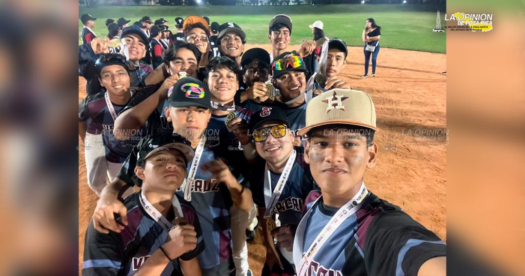 La selección de softbol de Poza Rica son campeones estatales de la CONADE
