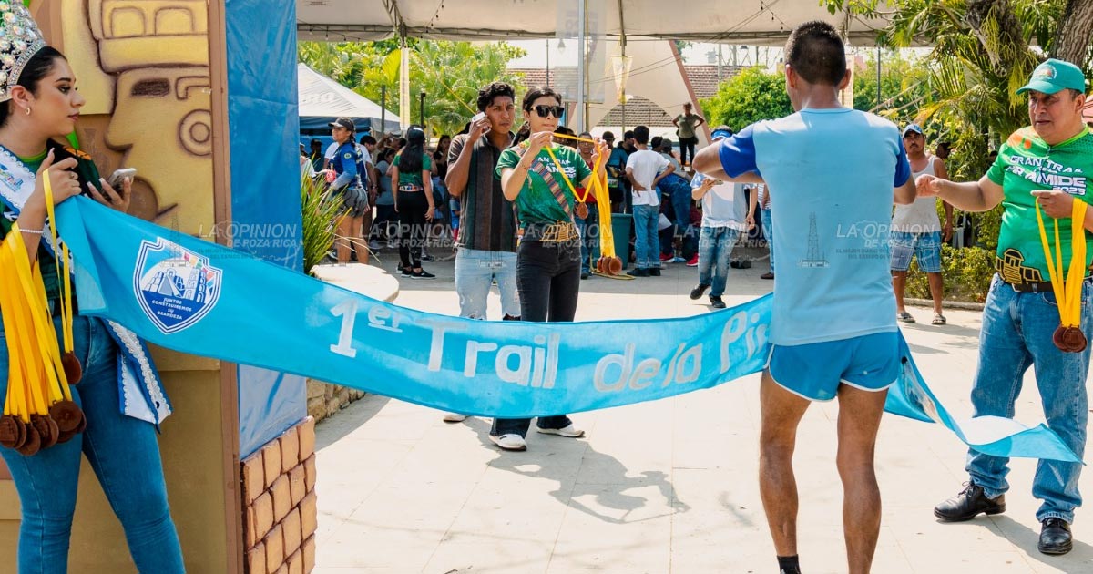 Convocan a jóvenes a una Carrera Atlética