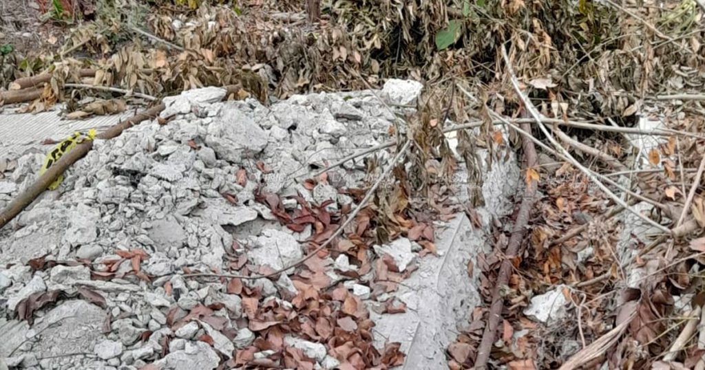 Otra obra mal ejecutada por el alcalde de Cazones, Miguel Ángel Uribe Toral