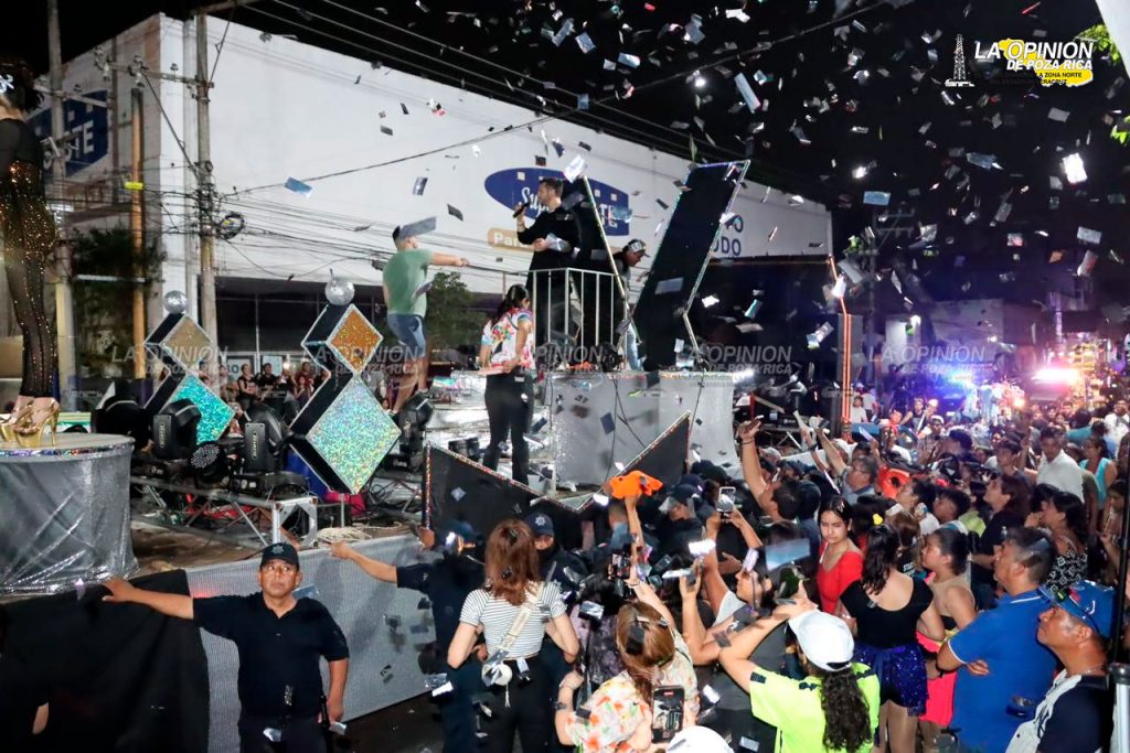 Celebran con carnaval el 86 Aniversario de la Expropiación Petrolera