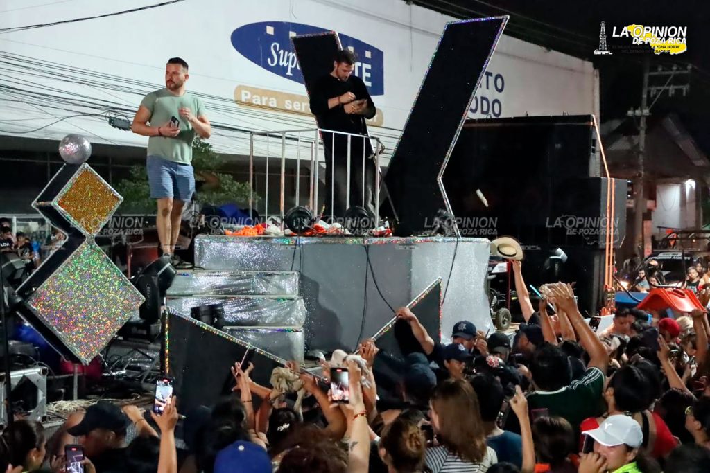 Celebran con carnaval el 86 Aniversario de la Expropiación Petrolera