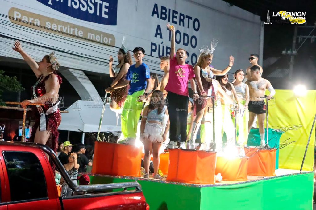 Celebran con carnaval el 86 Aniversario de la Expropiación Petrolera
