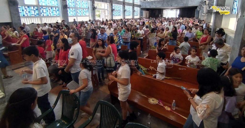 Desbordan su fe en Domingo de Ramos
