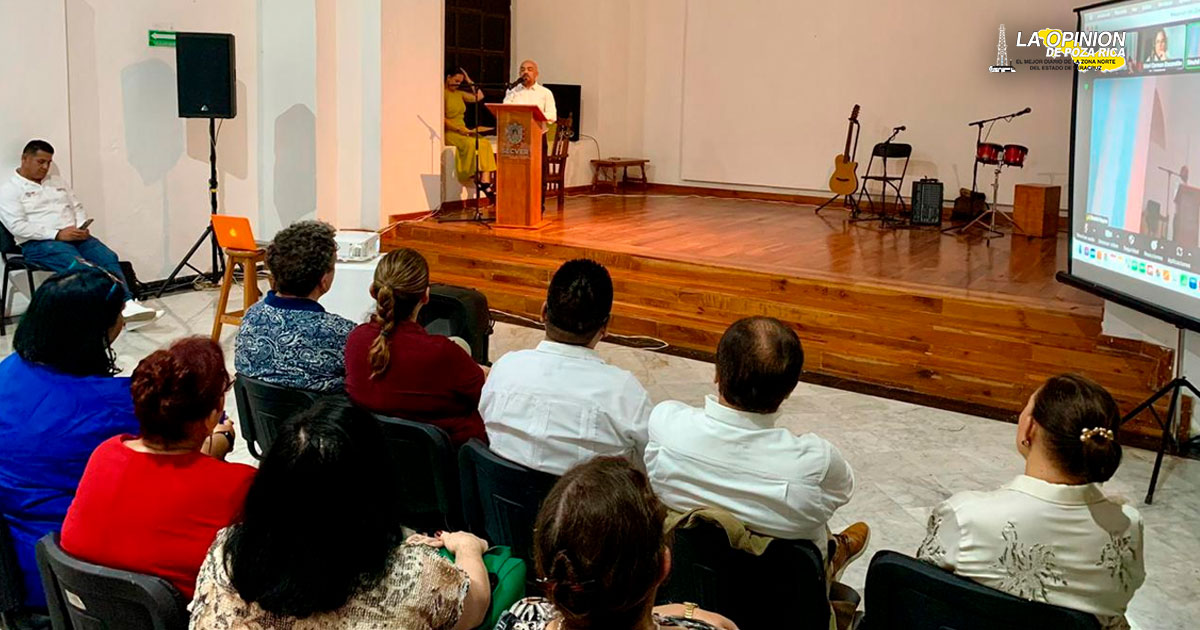 Presentan en Veracruz puerto libro "Rutas hacia la Educación Inclusiva"
