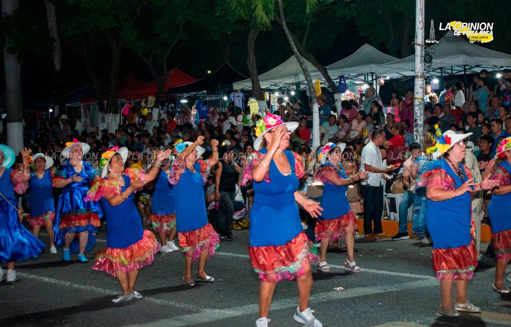 Miles de personas asisten a Fiestas del Petróleo 2024