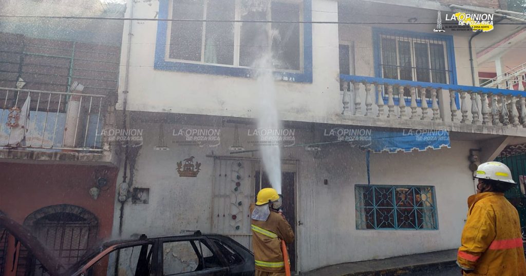 Se incendia vehículo en el barrio de Santa Cruz