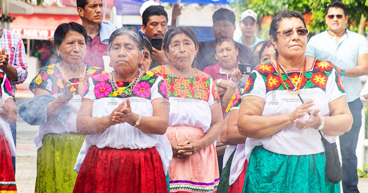 Debate de candidatos, con intérpretes náhuatl