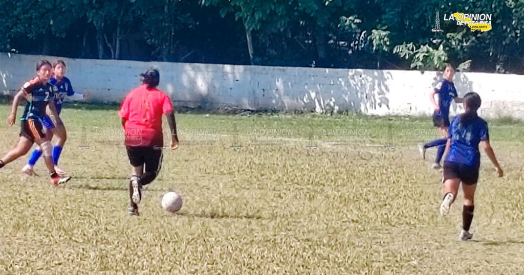 Juego de estrellas de la liga de futbol femenil de Poza Rica 2Da B2
