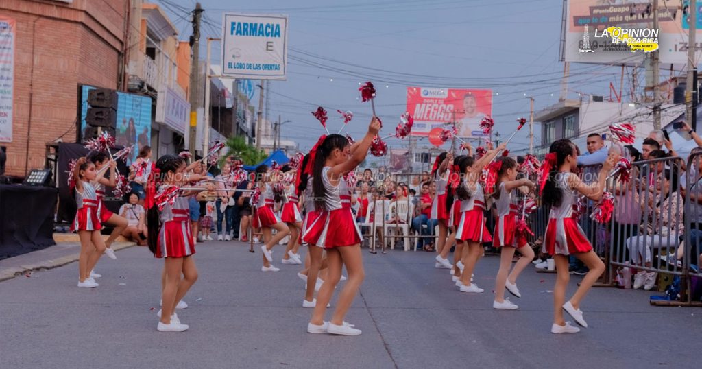 Miles de pozarricenses y visitantes disfrutaron de "Vive tu Noche"