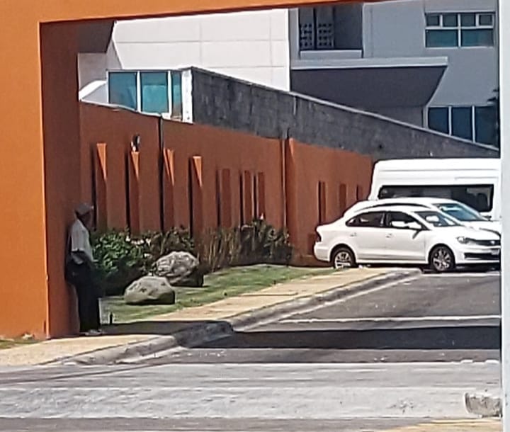 Estafan a artesano con pedido de $1,000