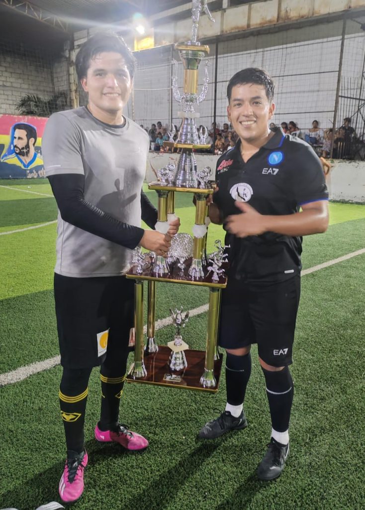 ¡UHV Campeones arrasadores 2023-24 de la máxima categoría!