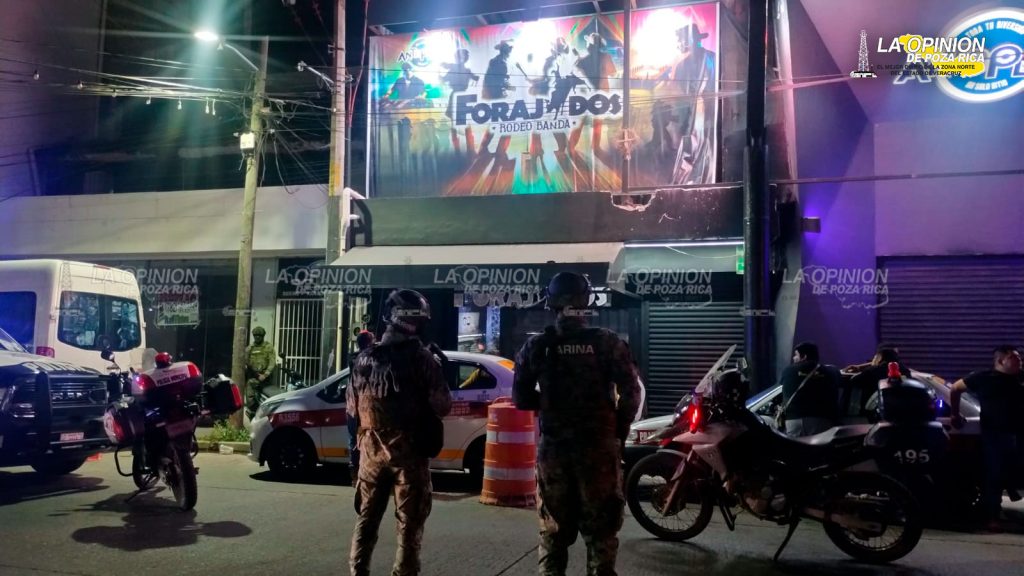 Operativo policiaco en discoteca Forajidos termina con ocho detenidos