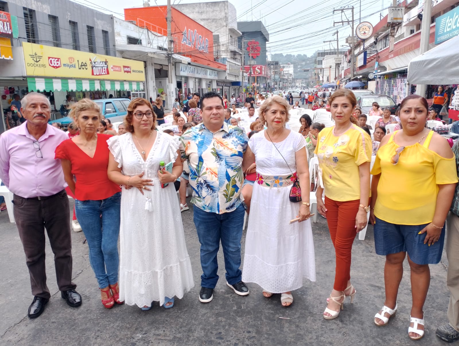Reconocen a las mamás comerciantes del mercado Poza Rica