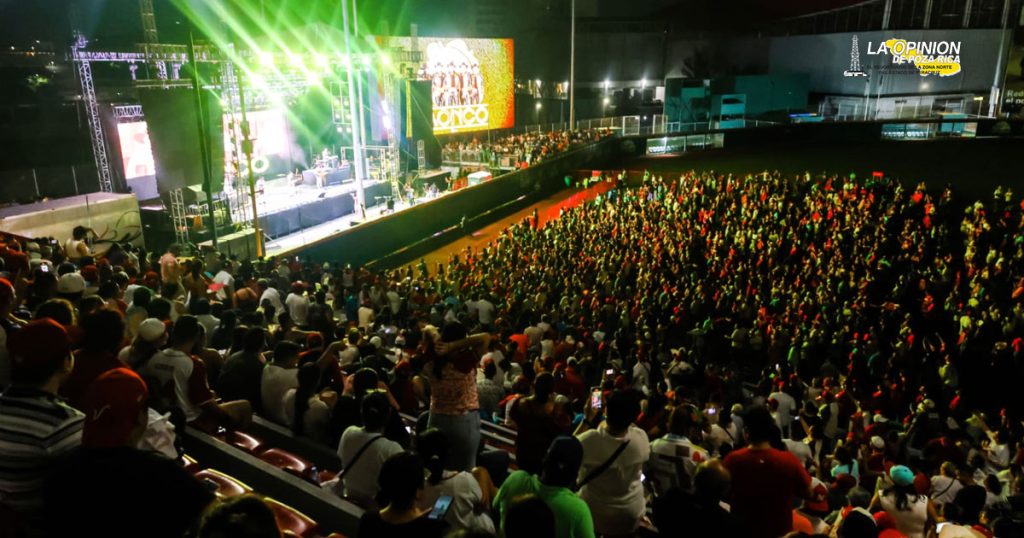 Bronco recuerda en Boca del Río a víctimas de San Pedro Garza
